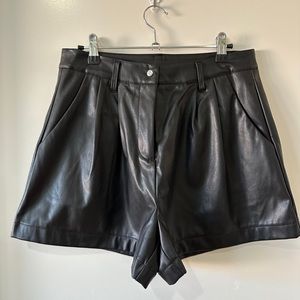 Ci Sono Faux Leather Shorts Size L